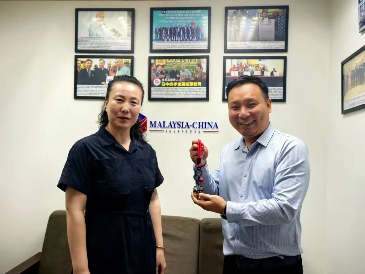 1761894367447896.jpg 12.jpg