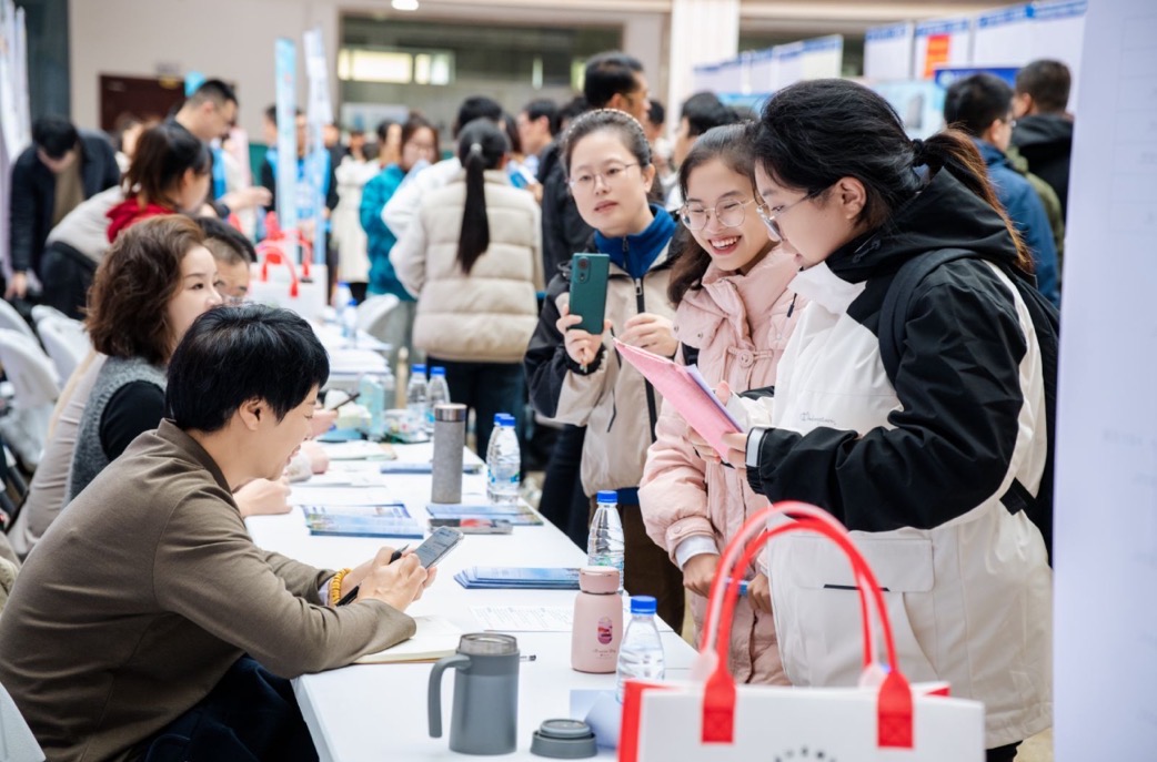 1729646645648076.jpg 1729646645648076.jpg