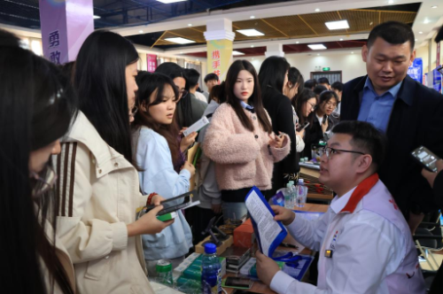 1744764358541821.png image.png