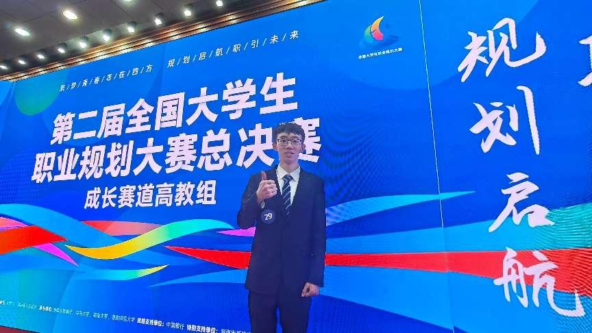 1745472627665590.png 1745472627665590.png