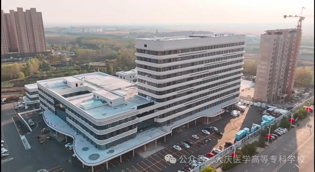 1745504561427432.png 图片4.png