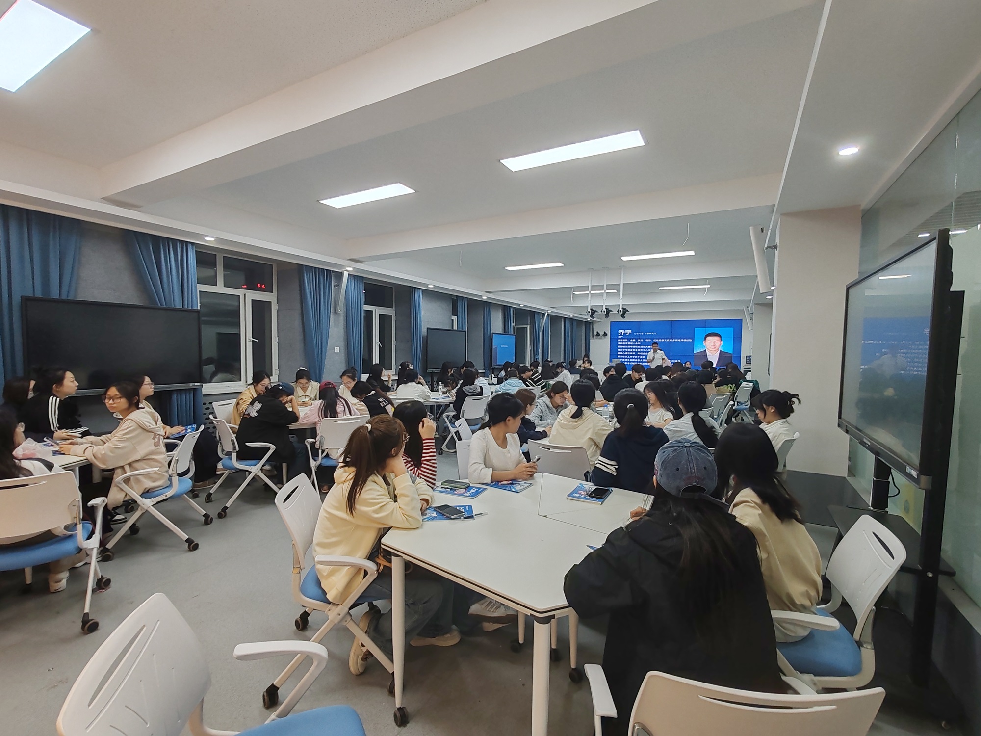 1759973660637201.jpg 1759973660637201.jpg