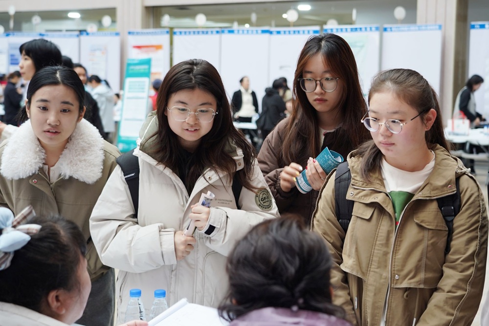 1760697056312751.jpg 33.jpg